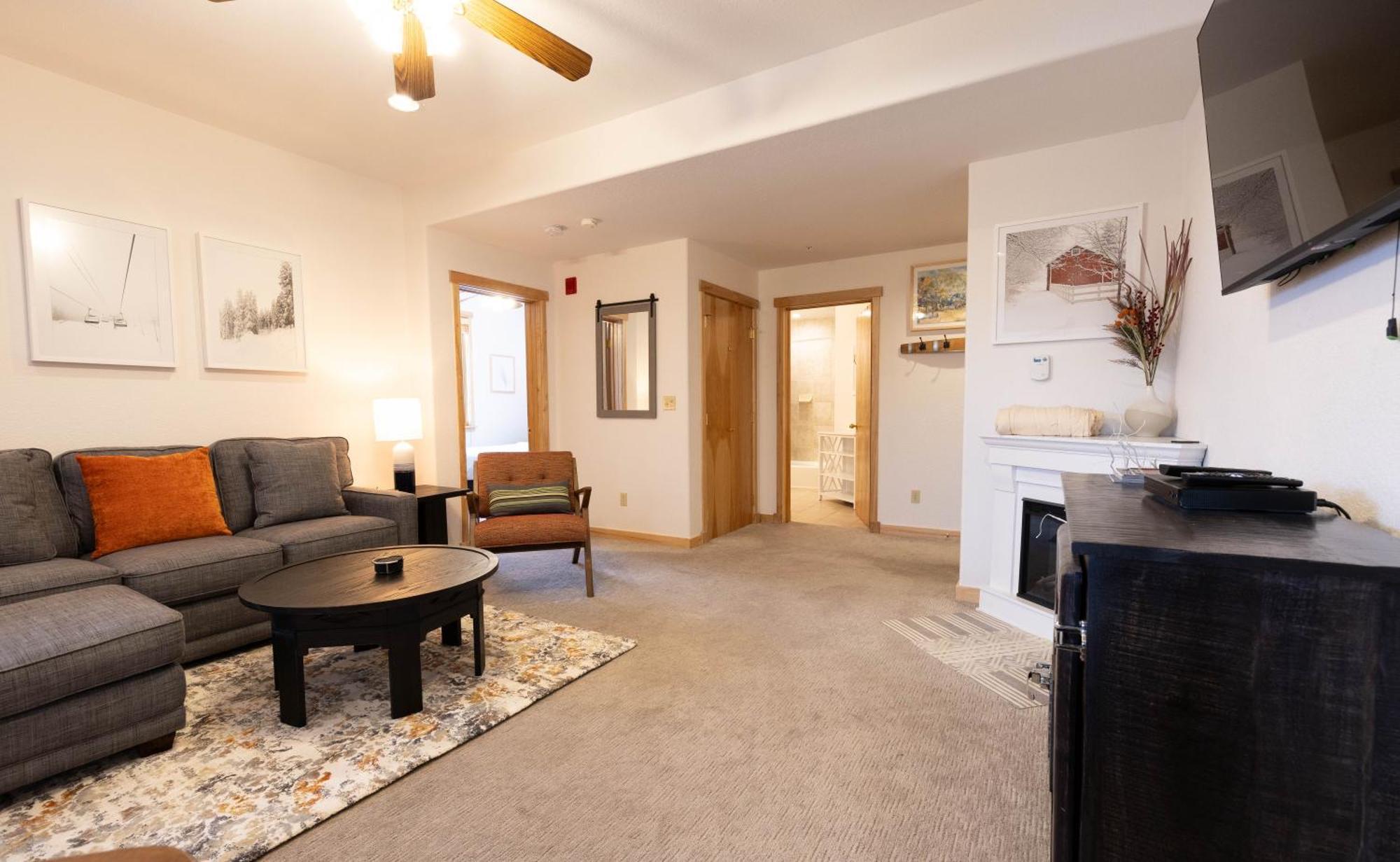 NEW! Ski-In Ski-Out Breck Condo Amenities Parking 1BR sleeps 4 Breckenridge Exterior foto